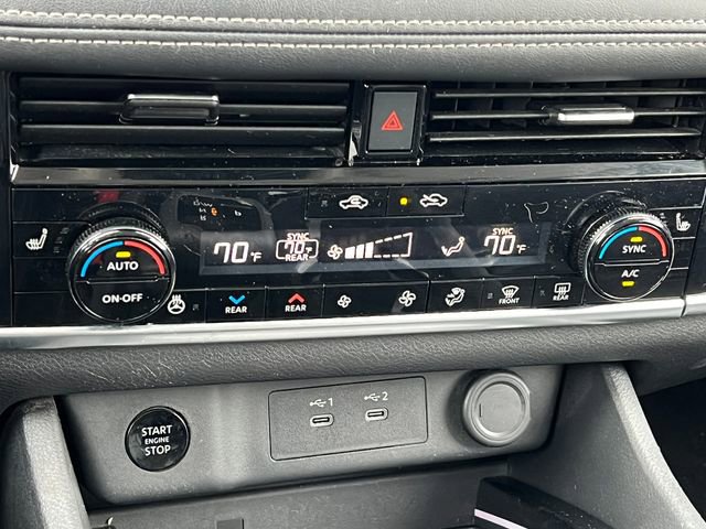 Used 2024 Nissan Rogue SL w/ SL Premium Package image 26