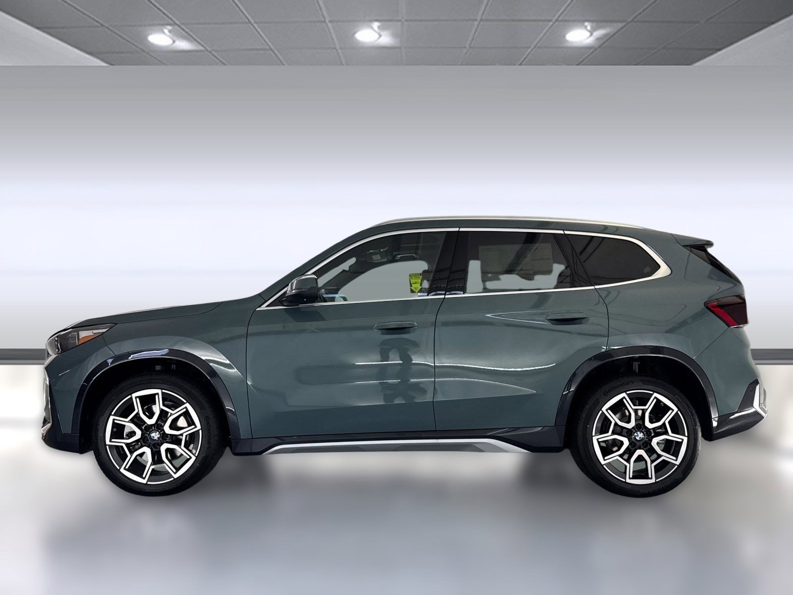 New 2026 BMW X1 xDrive28i w/ Convenience Package image 2