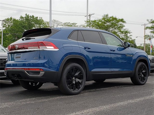 New 2025 Volkswagen Atlas Cross Sport SE image 3