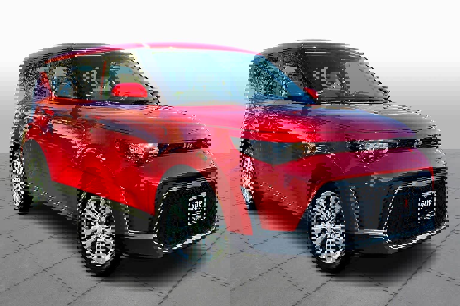 Used 2023 Kia Soul LX image 2