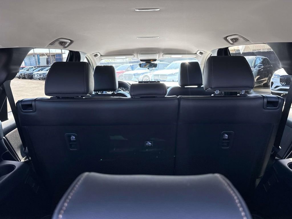 Certified 2025 MAZDA CX-90 3.3 Turbo w/ Select Package image 10