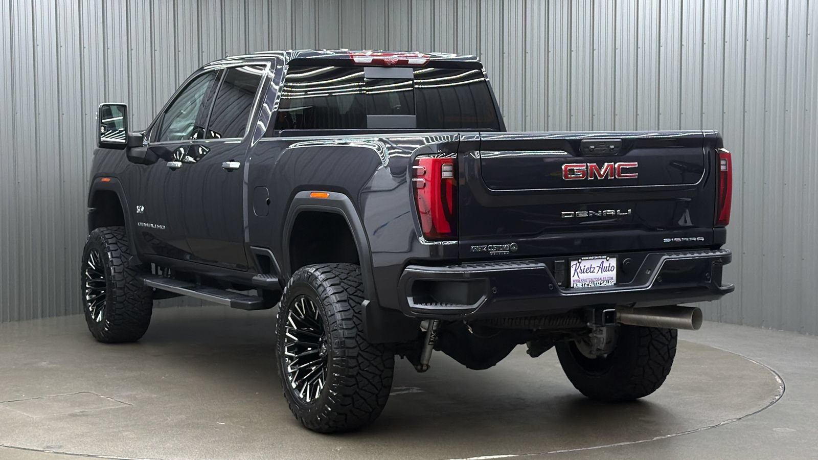 Used 2026 GMC Sierra 3500 Denali w/ Denali Reserve Package AWD/4WD image 3