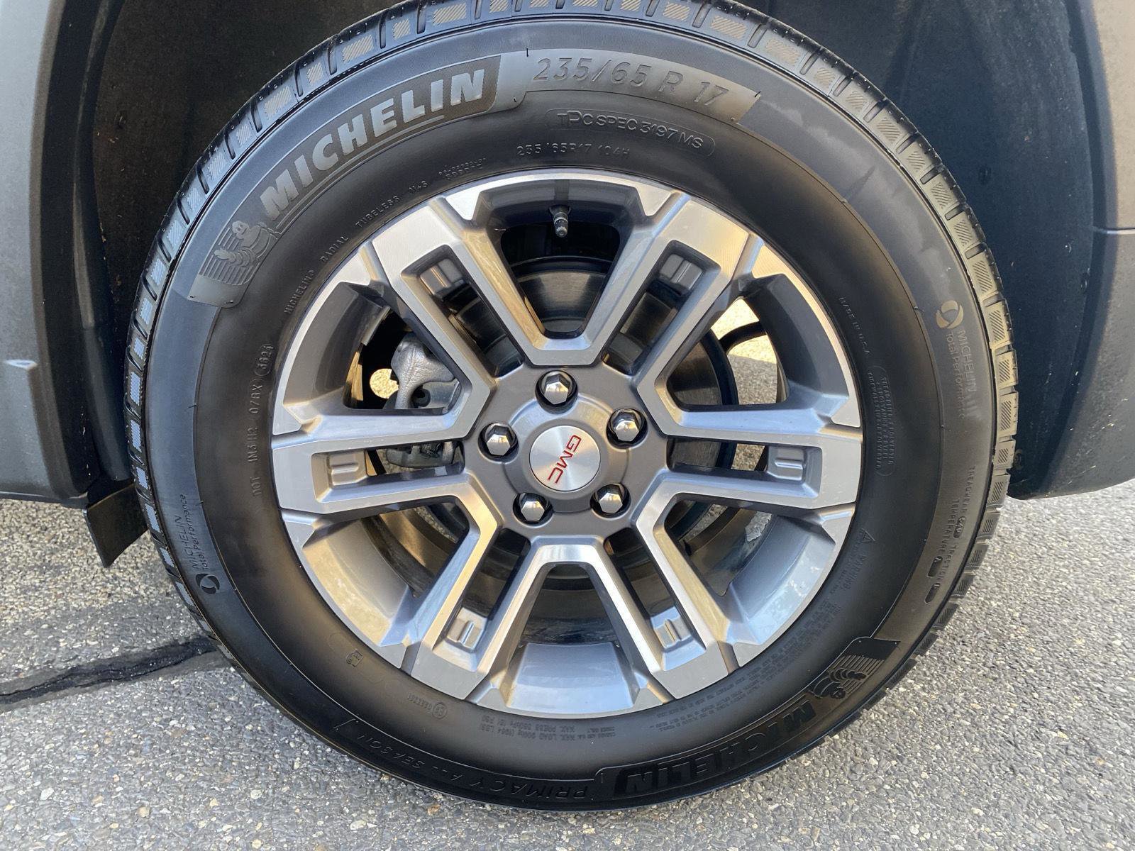 Used 2025 GMC Terrain Elevation image 10