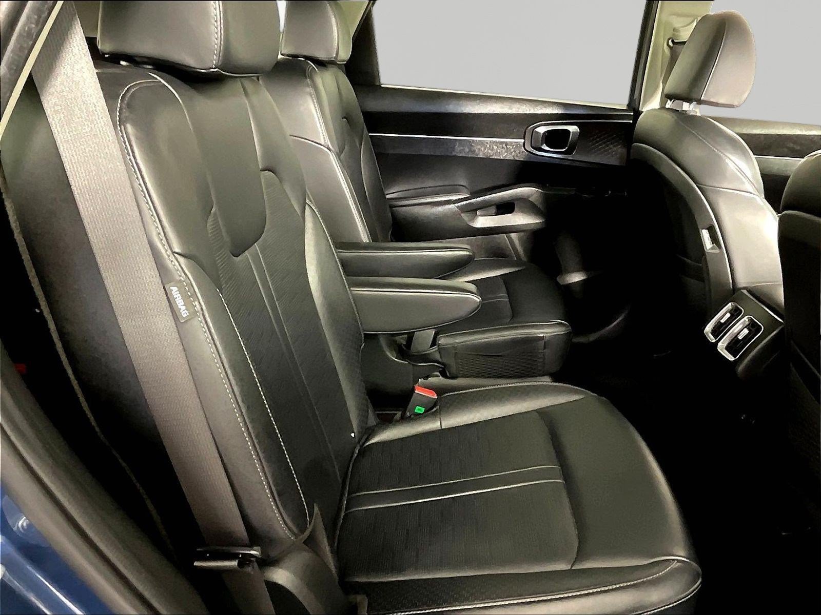 Used 2025 Kia Sorento EX w/ EX Panoramic Sunroof Package AWD/4WD image 25