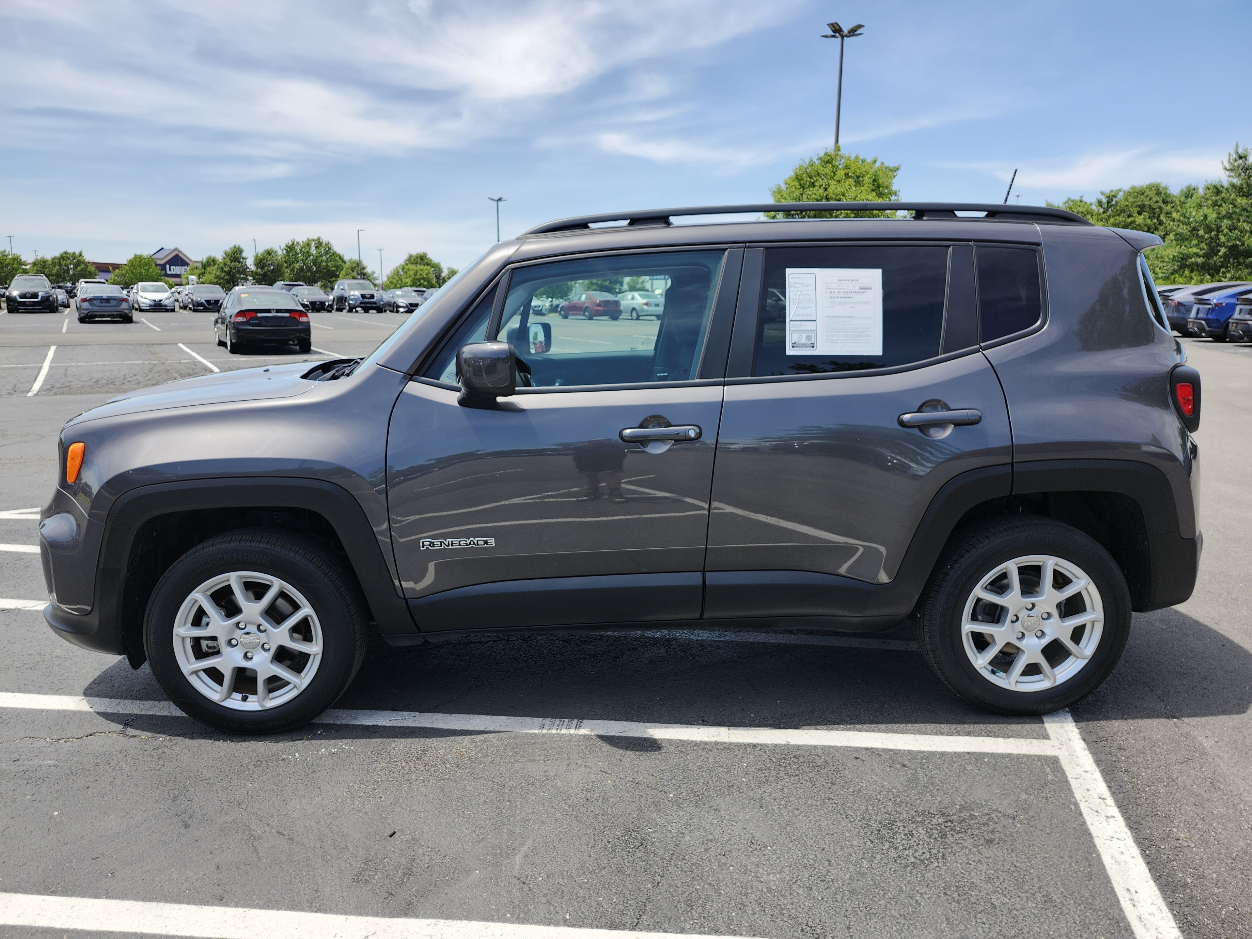 Used 2021 Jeep Renegade Latitude w/ Sun & Sound Group AWD/4WD image 13