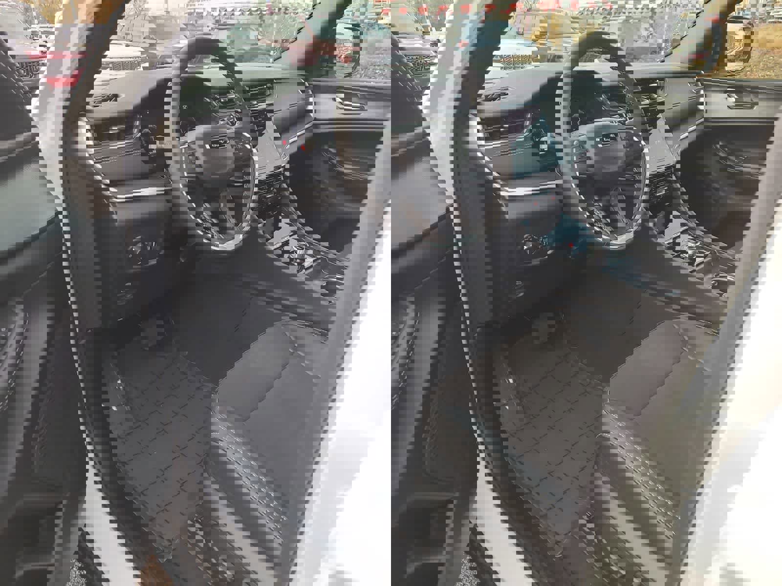 New 2025 Jeep Grand Cherokee Altitude image 10