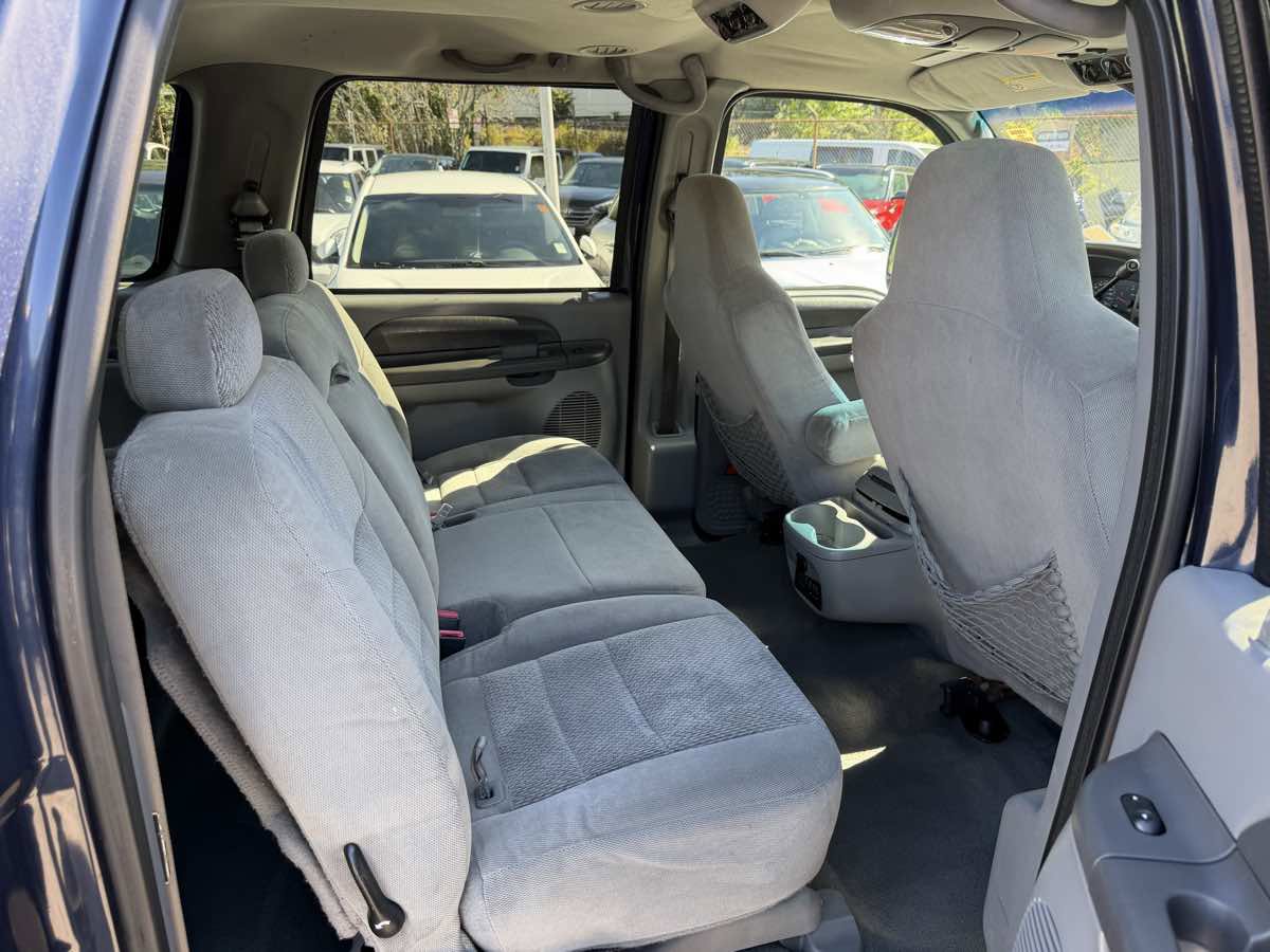 Used 2003 Ford Excursion XLT RWD image 16