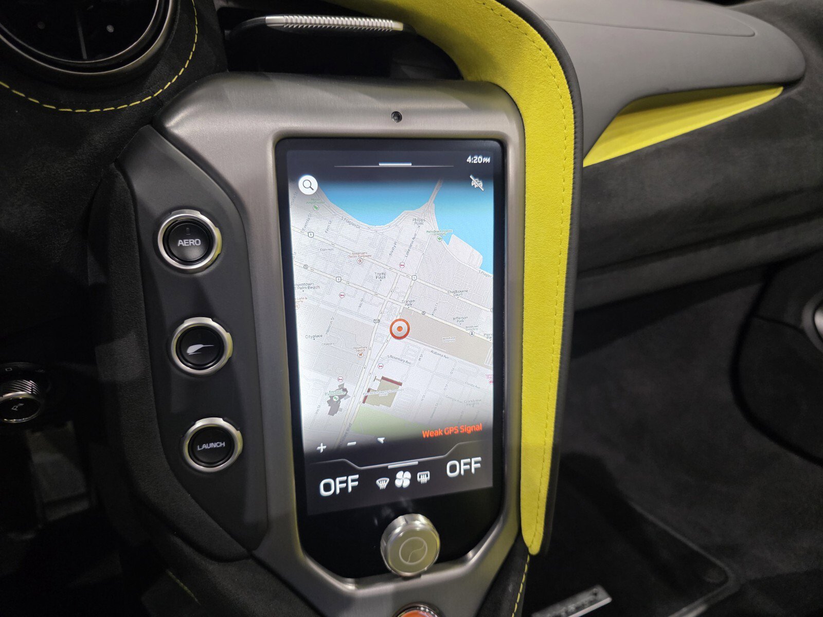 Used 2025 McLaren 750S Spider image 14