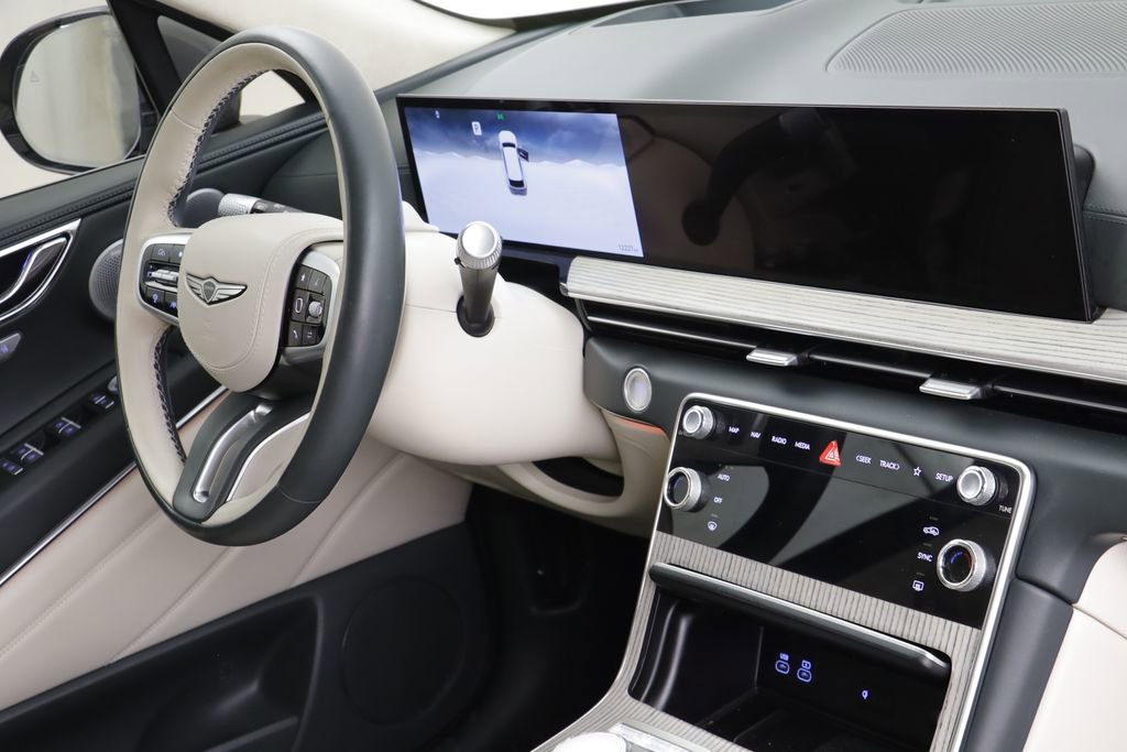 Used 2025 Genesis GV80 3.5T Prestige image 24