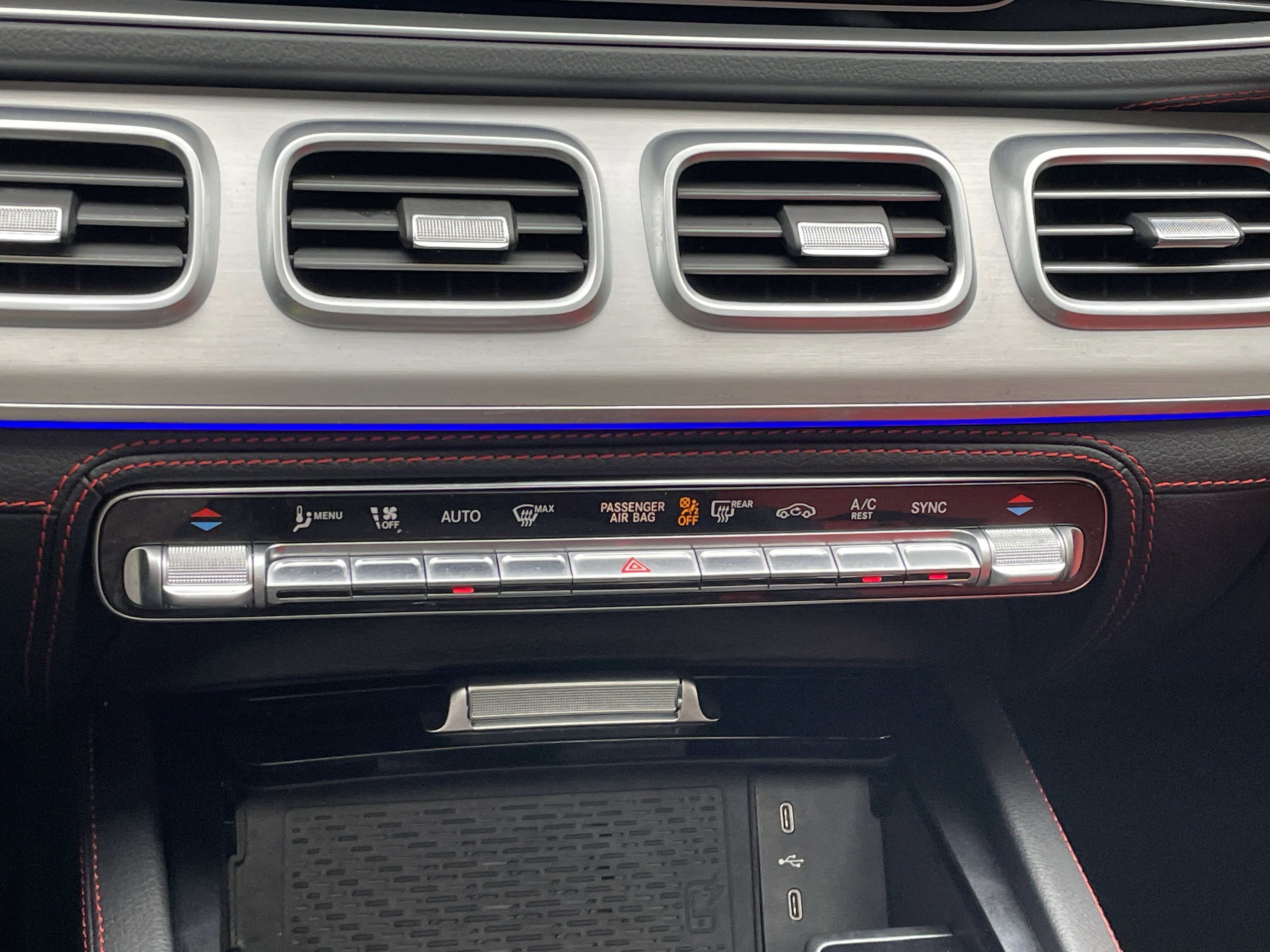 Certified 2025 Mercedes-Benz GLE 53 AMG 4MATIC Coupe image 33