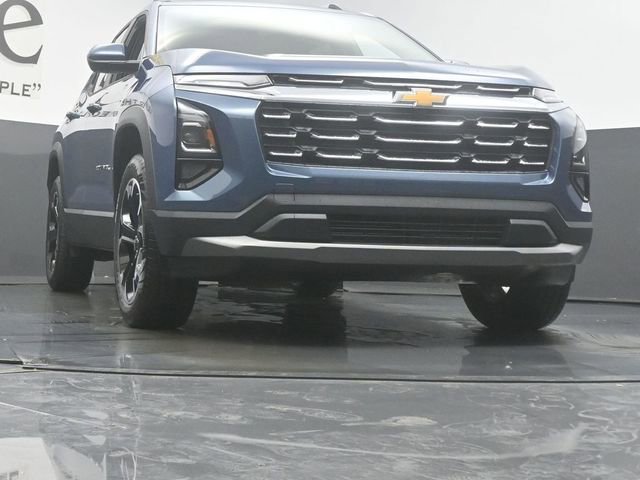 New 2026 Chevrolet Equinox LT image 3