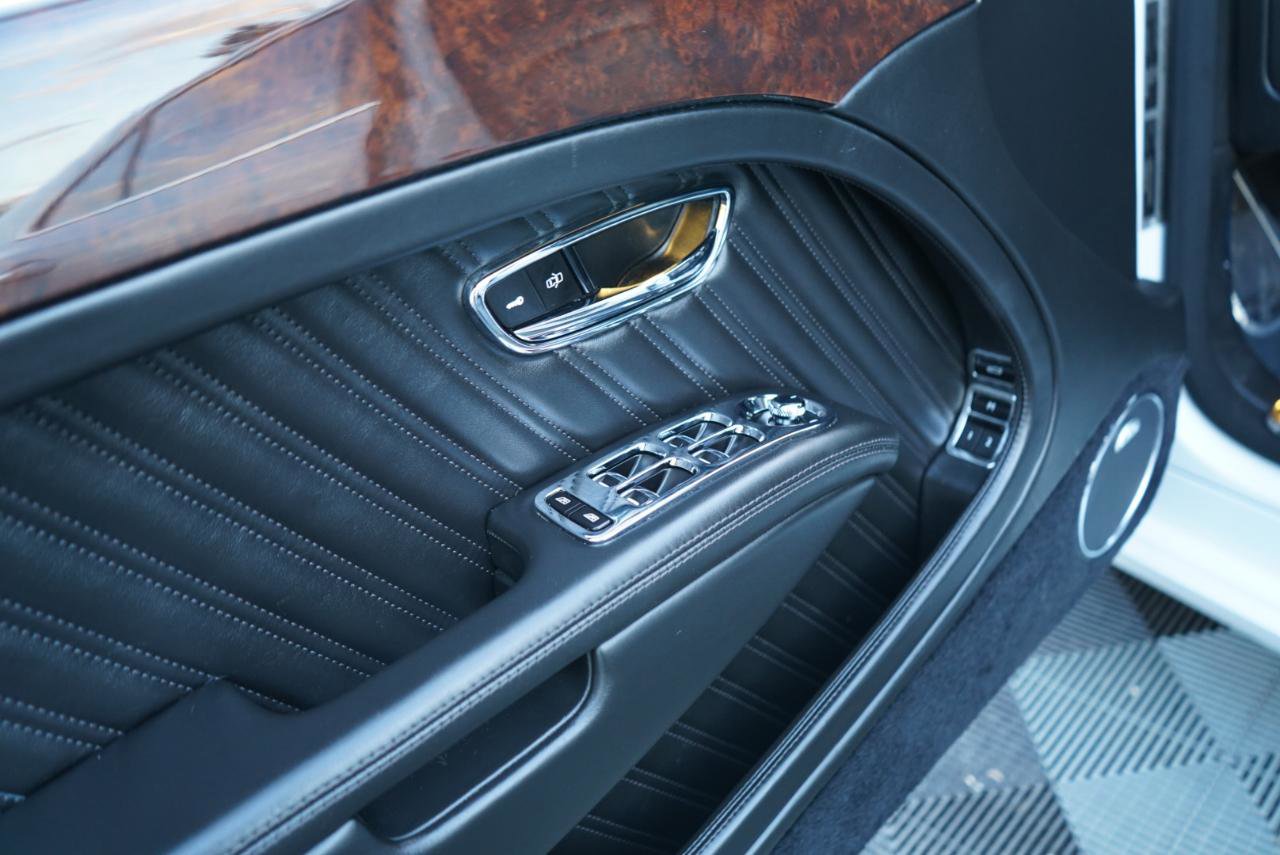 Used 2019 Bentley Mulsanne image 16