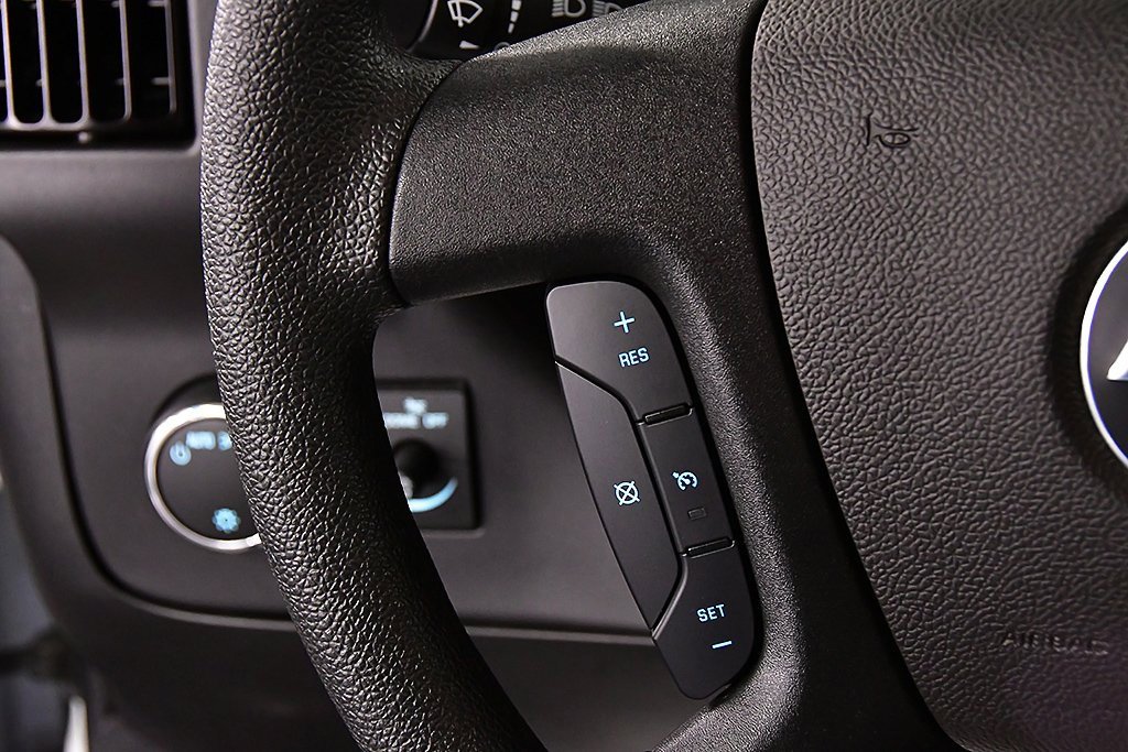 Used 2025 Chevrolet Express 3500 LT w/ LT Preferred Equipment Group image 16