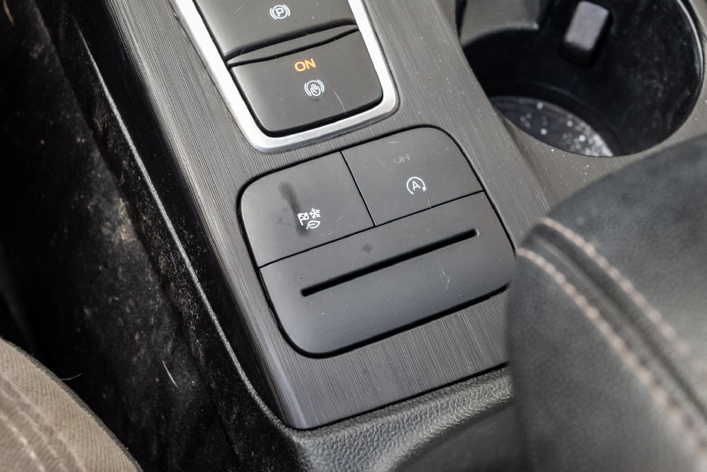 Used 2022 Ford Escape SE FWD image 23