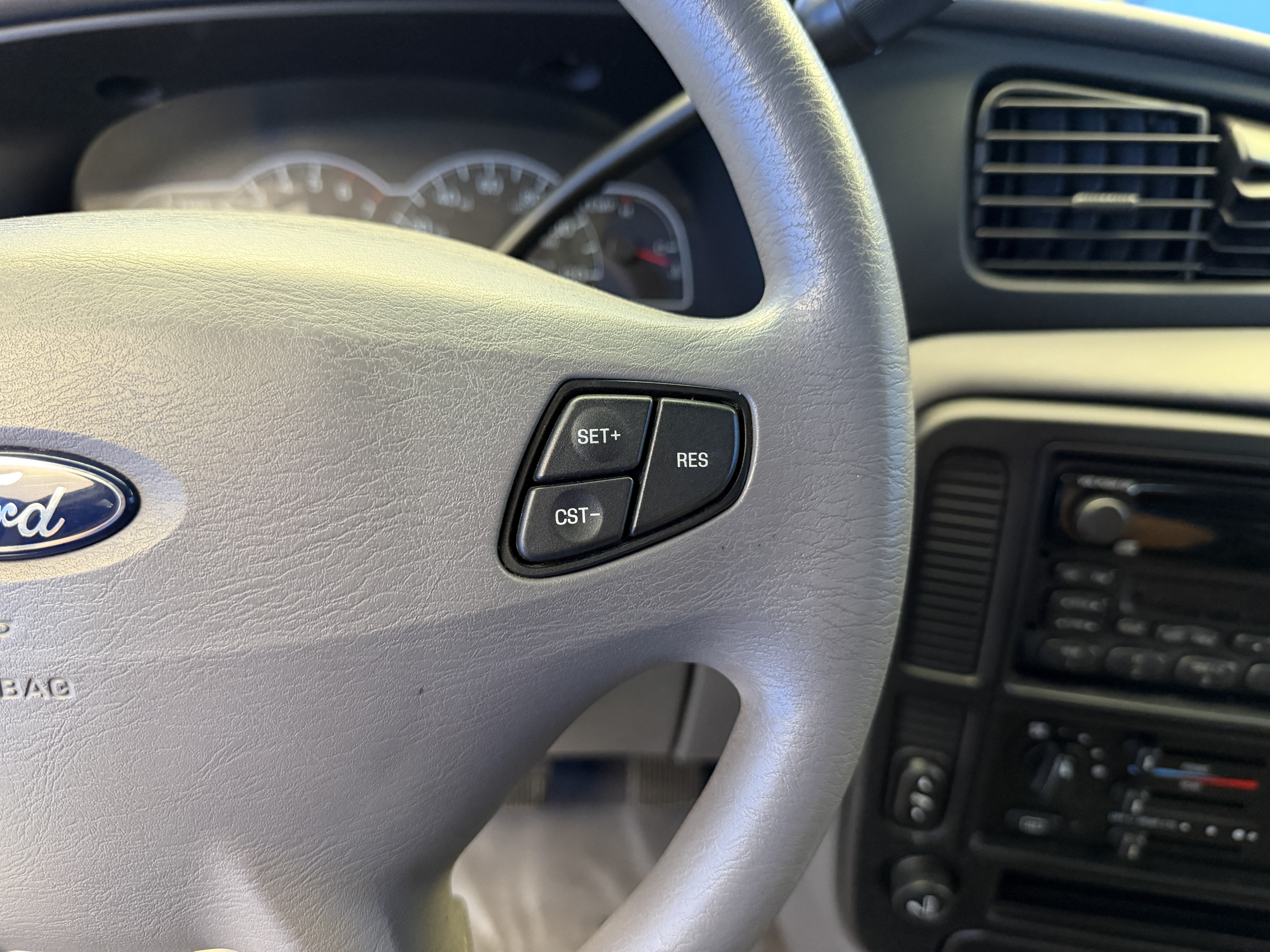Used 2003 Ford Windstar LX FWD image 14