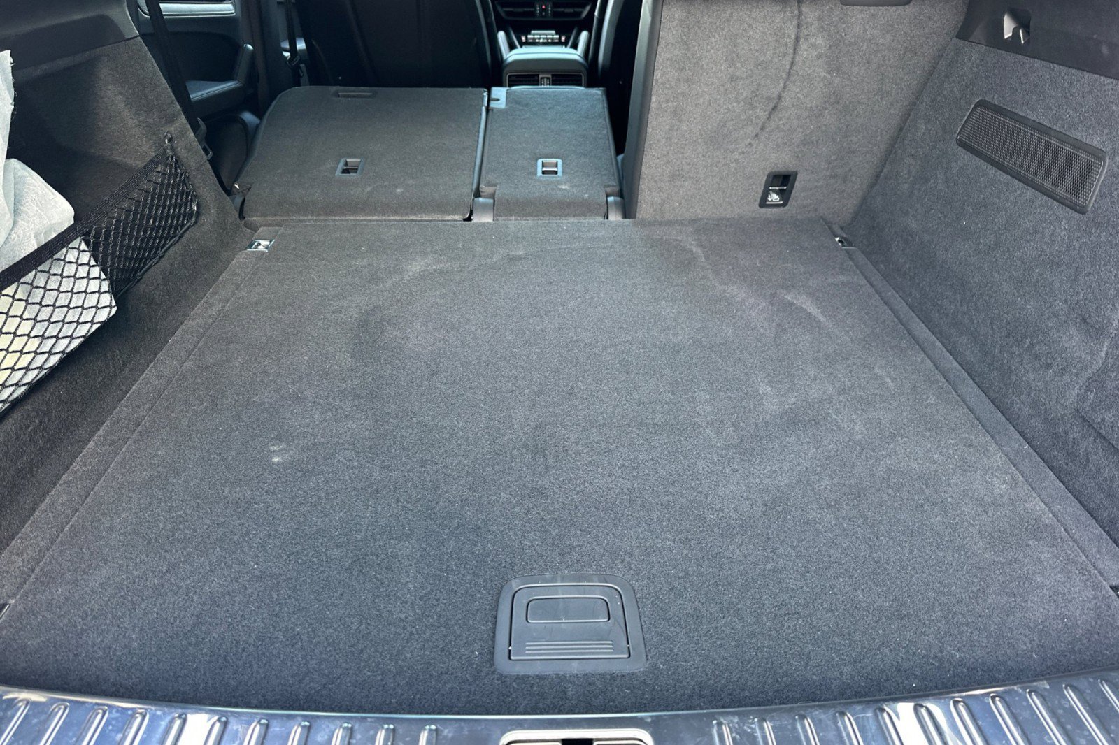 Used 2025 Porsche Cayenne image 15