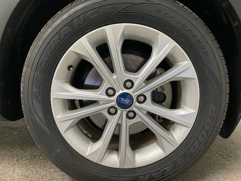 Used 2017 Ford Escape SE image 26