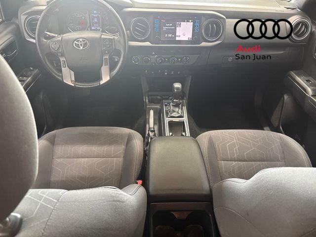 Used 2018 Toyota Tacoma TRD Off-Road w/ Technology Package AWD/4WD image 30