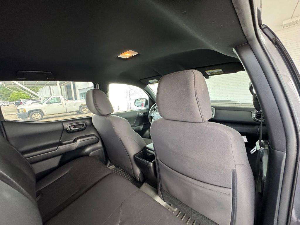Used 2016 Toyota Tacoma TRD Sport w/ Towing Package RWD image 27