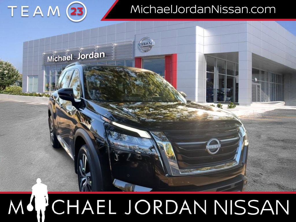 New 2025 Nissan Pathfinder Platinum