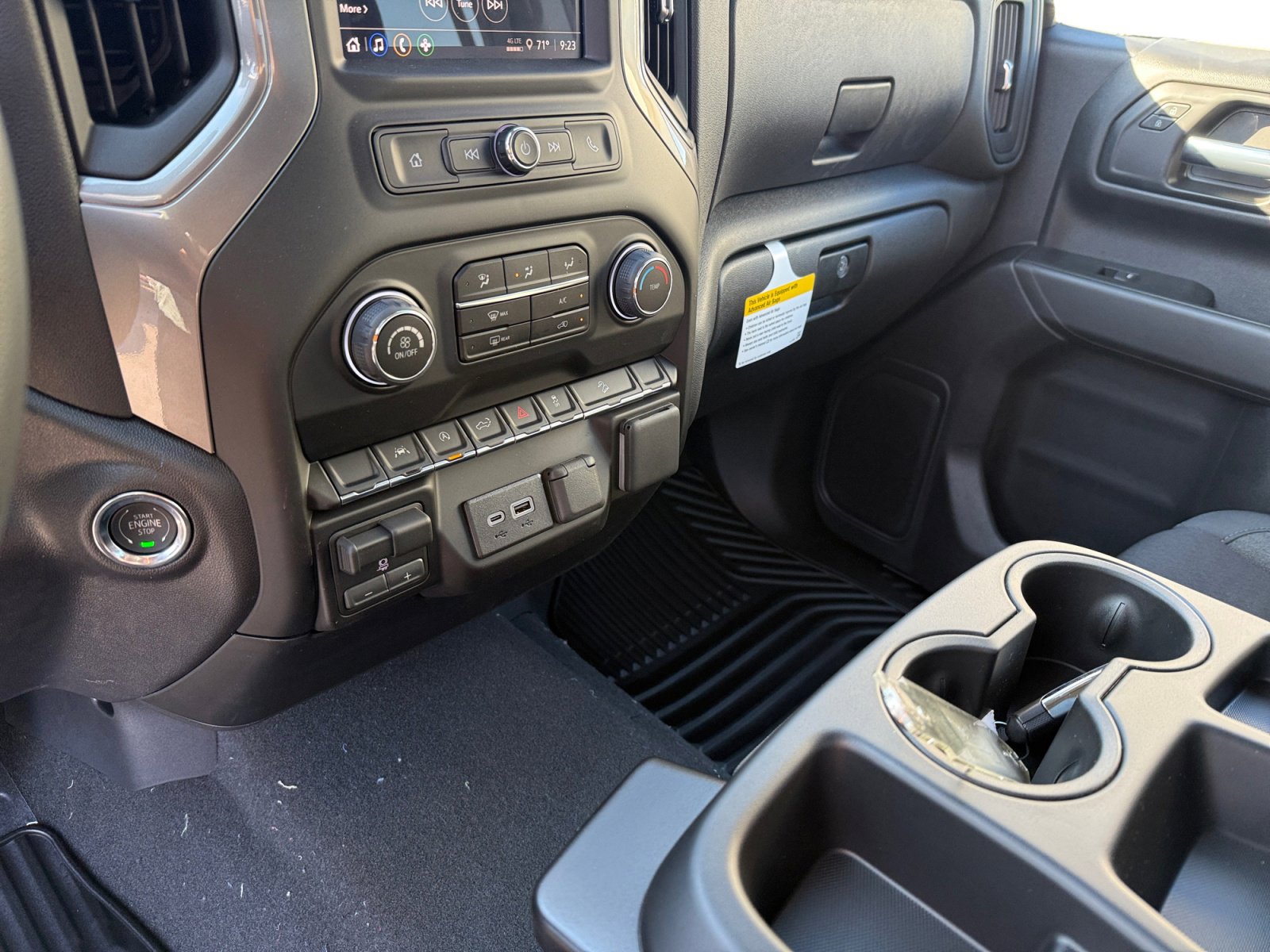 New 2026 Chevrolet Silverado 1500 Custom Trail Boss w/ Dark Appearance Package image 13
