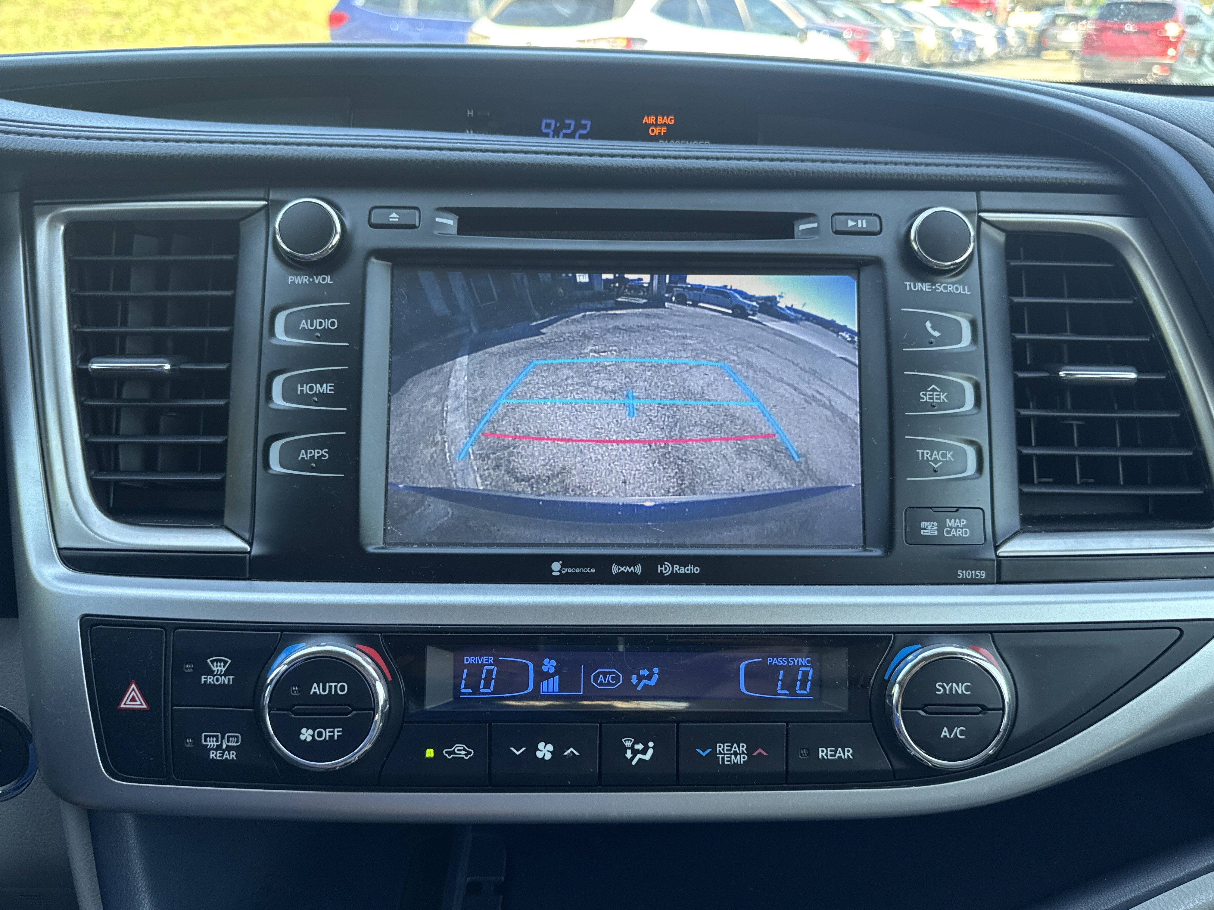 Used 2016 Toyota Highlander XLE FWD image 19