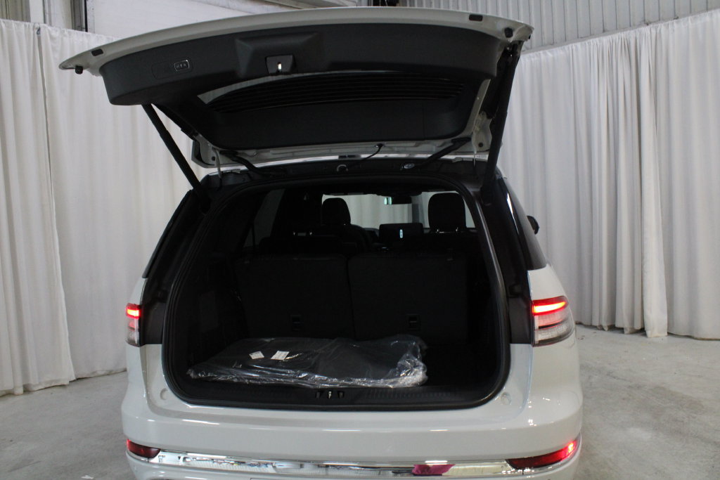 New 2027 Lincoln Aviator Black Label w/ Dynamic Handling Package AWD/4WD image 30