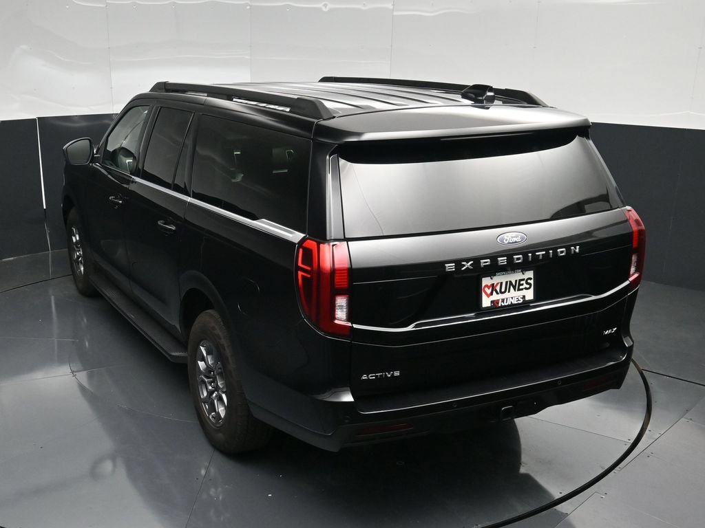 Used 2025 Ford Expedition Max Active AWD/4WD image 45