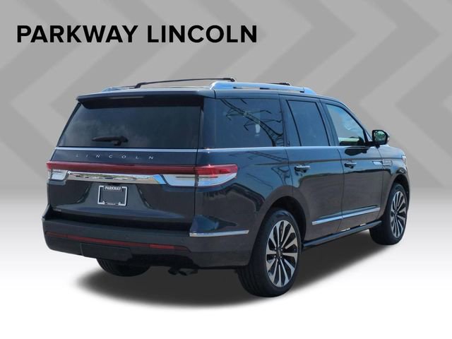 Used 2022 Lincoln Navigator Reserve image 5