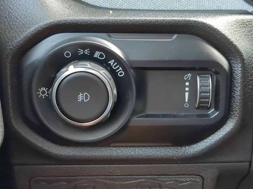 Used 2024 Jeep Wrangler Unlimited Sport AWD/4WD image 26