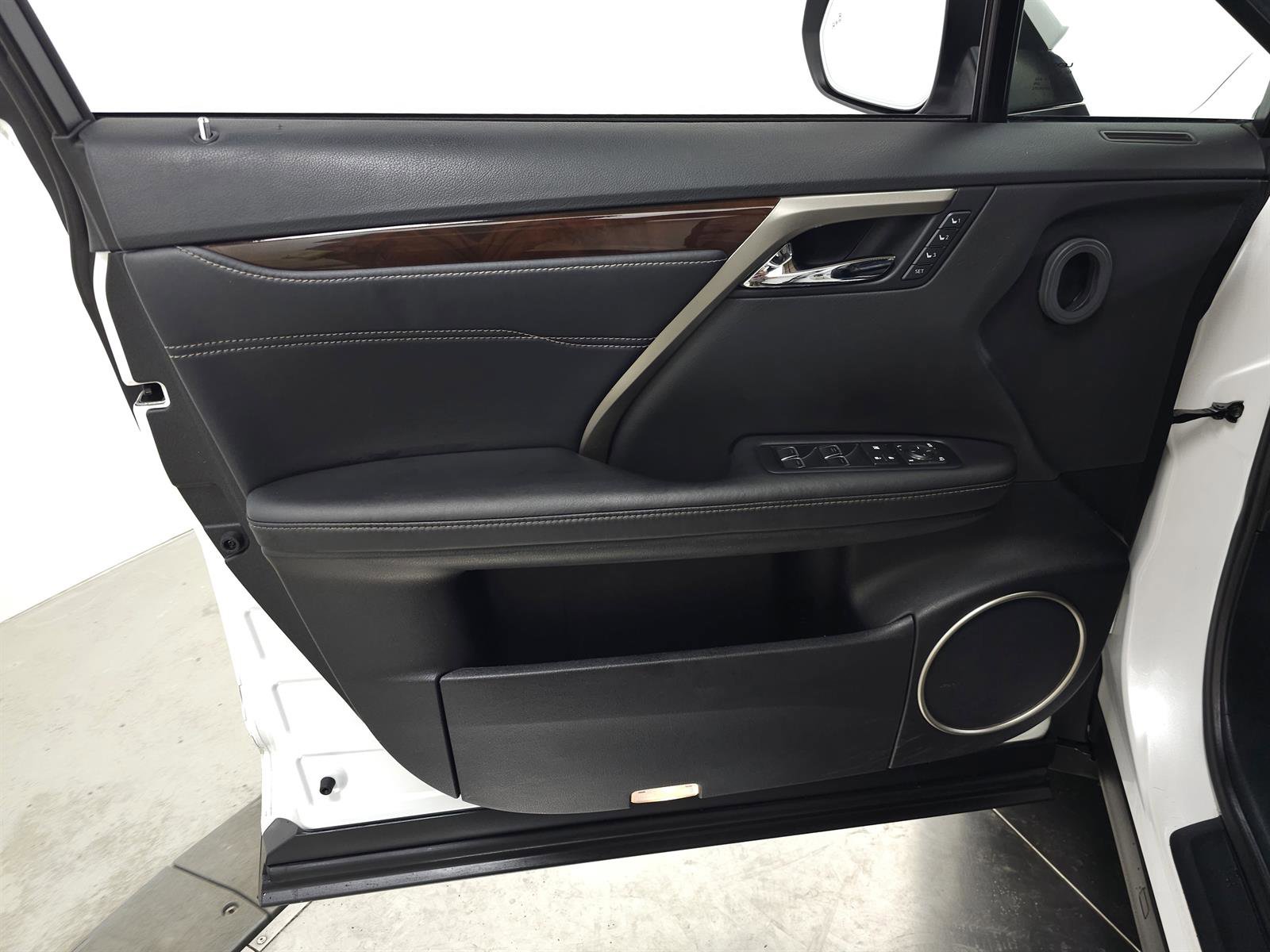 Used 2017 Lexus RX 350 AWD image 12