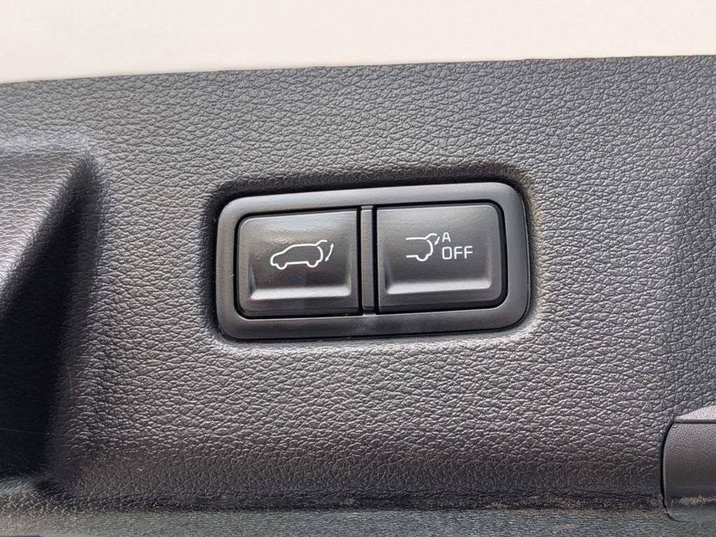 Certified 2023 Kia Telluride EX w/ EX Captain's Chair Package image 11