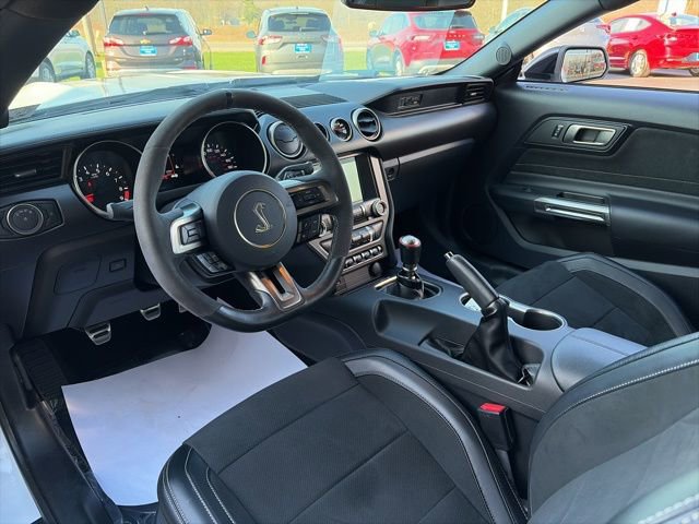 Used 2016 Ford Mustang Shelby GT350 w/ Technology Package RWD image 26