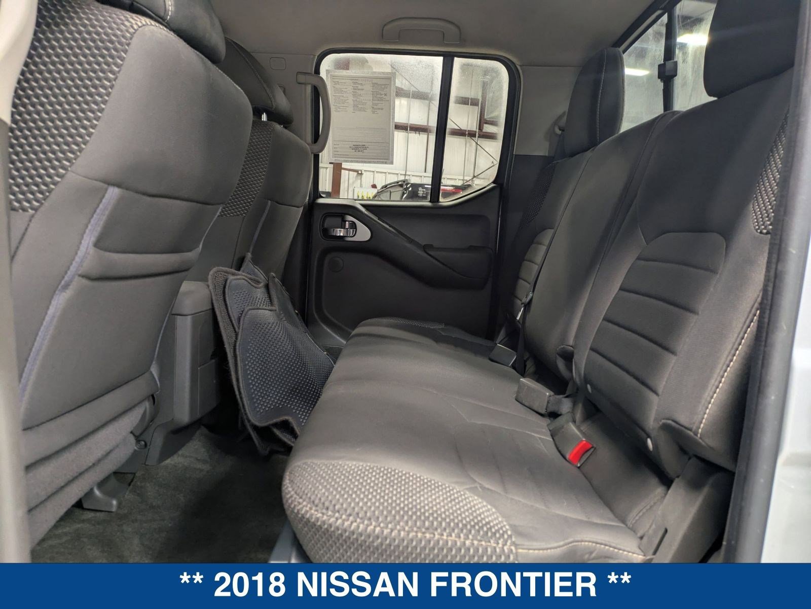 Used 2018 Nissan Frontier PRO-4X image 14