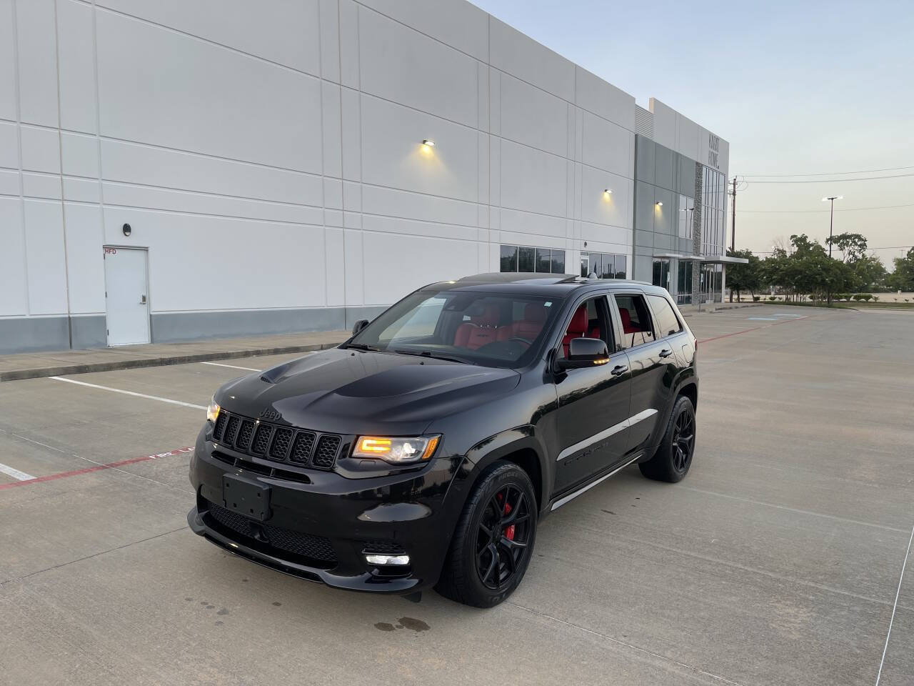 Used 2021 Jeep Grand Cherokee SRT AWD/4WD image 23