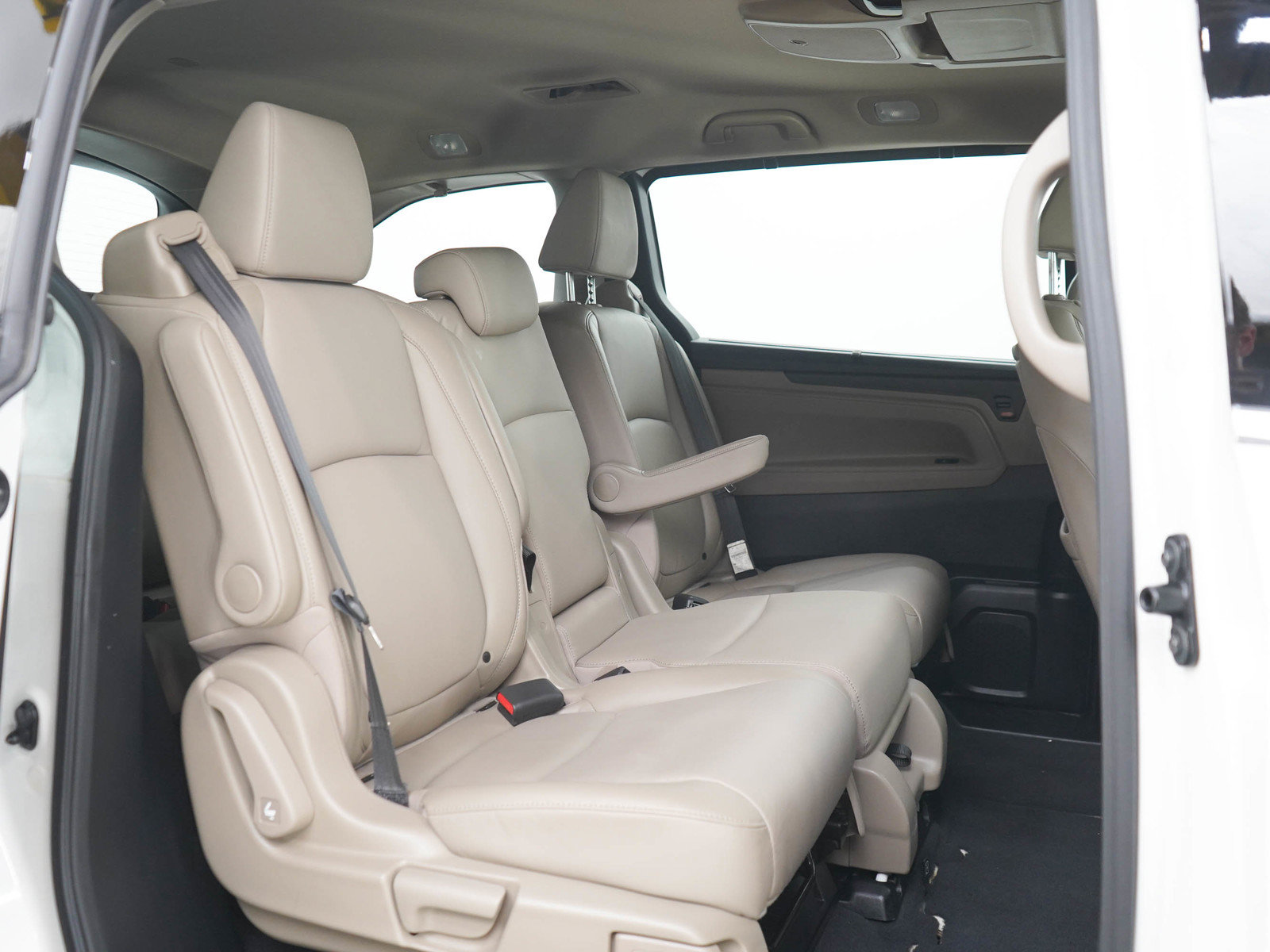 Used 2020 Honda Odyssey Elite image 12