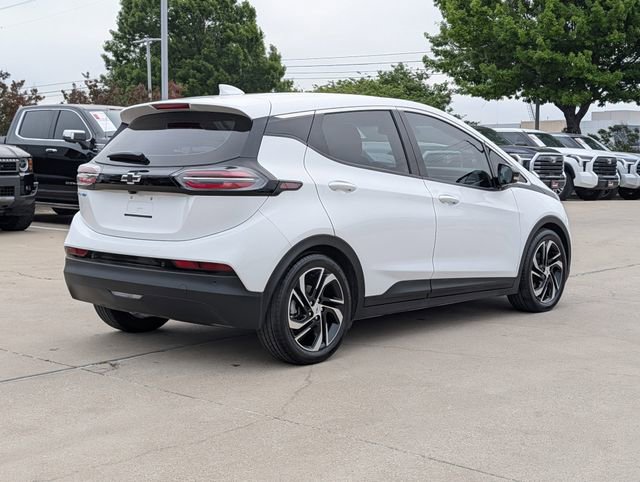 Used 2023 Chevrolet Bolt LT w/ Infotainment Package image 5