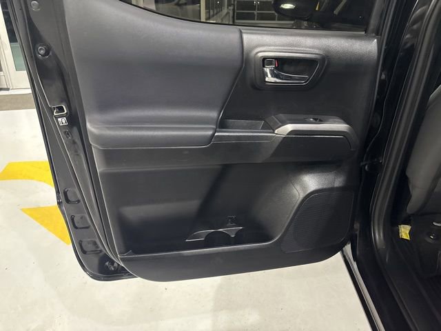 Used 2019 Toyota Tacoma TRD Off-Road w/ Technology Package image 27