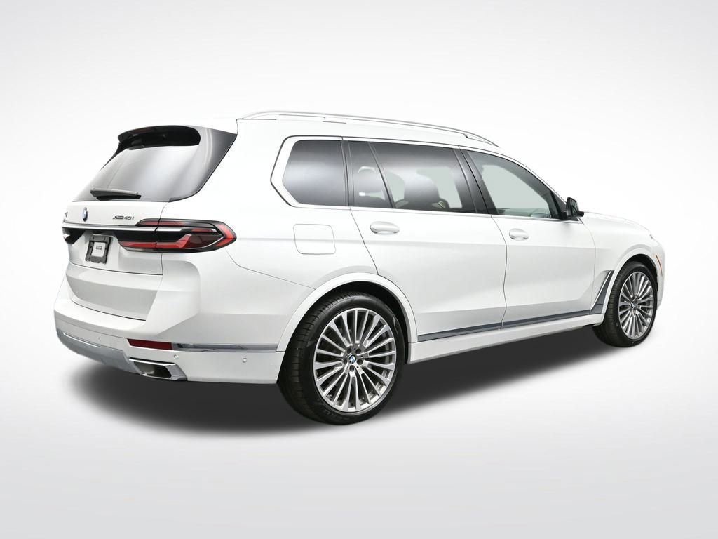 Used 2023 BMW X7 xDrive40i w/ Premium Package image 5