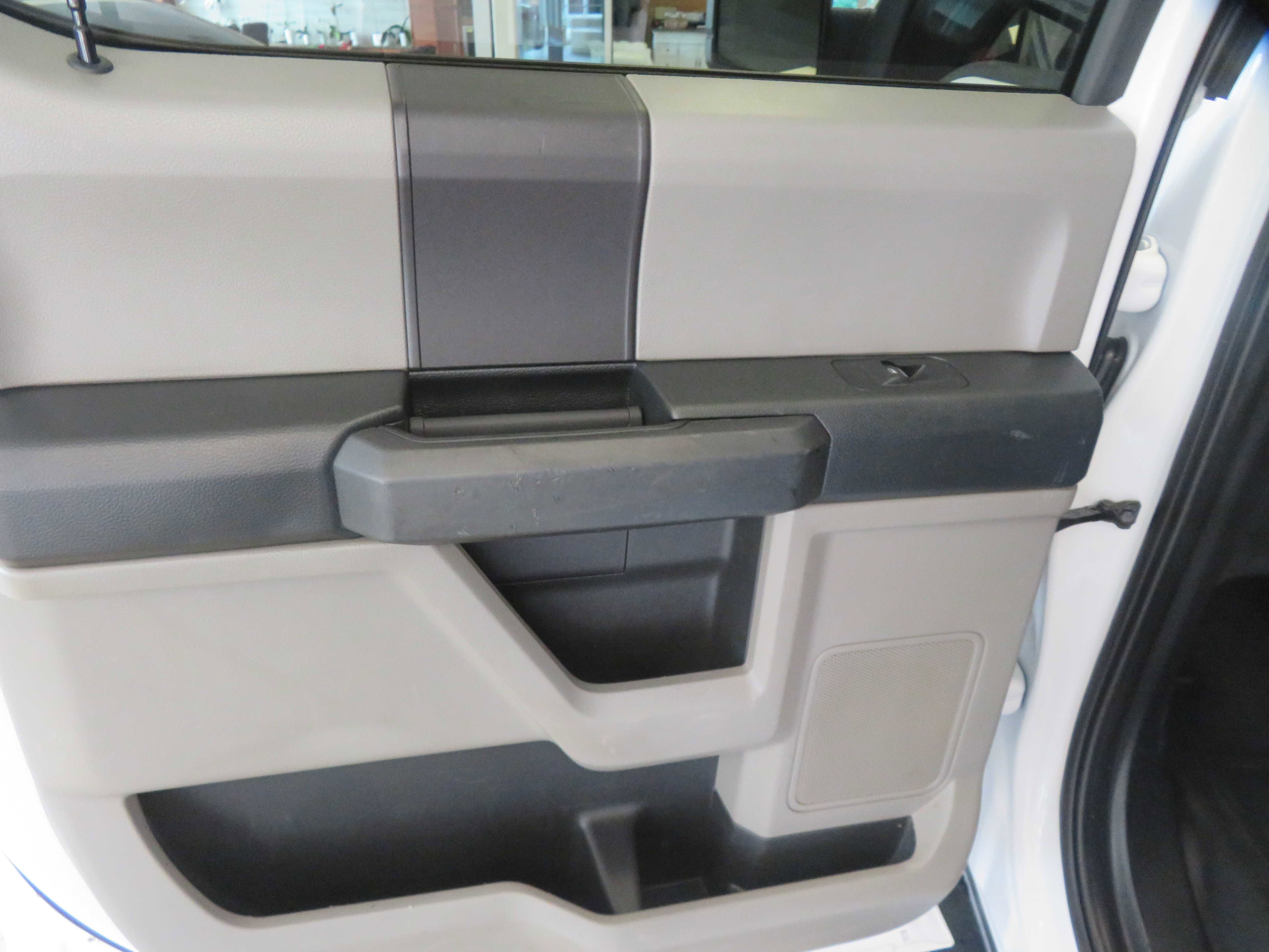 Used 2019 Ford F150 XL w/ Equipment Group 101A Mid AWD/4WD image 18
