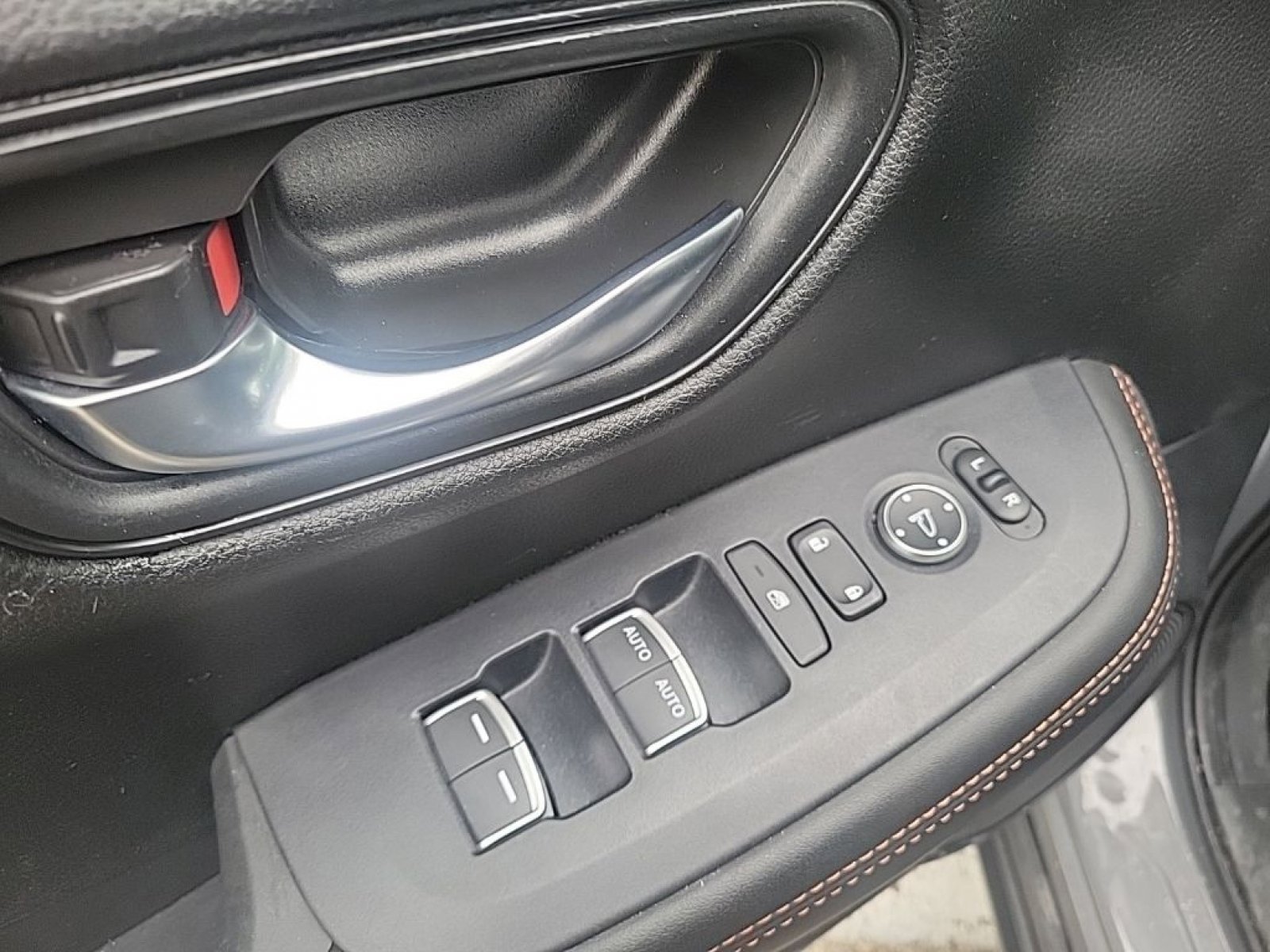 Used 2024 Honda HR-V Sport image 18