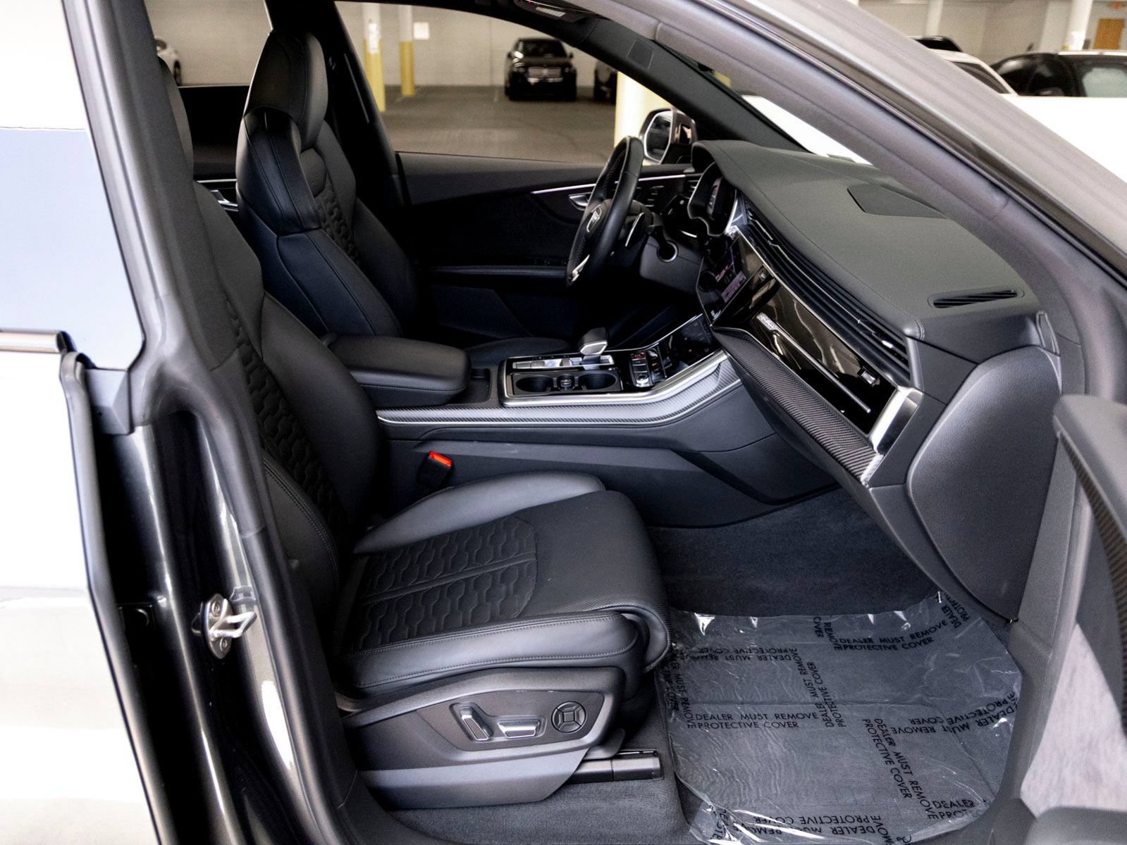 Used 2022 Audi RS Q8 AWD/4WD image 26