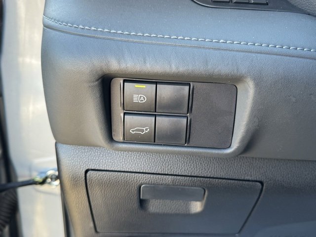 Used 2022 Toyota Highlander XLE image 23