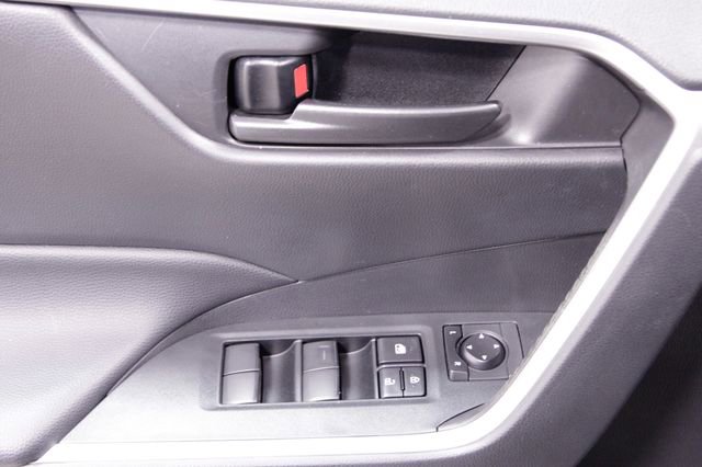 Used 2023 Toyota RAV4 LE AWD/4WD image 21