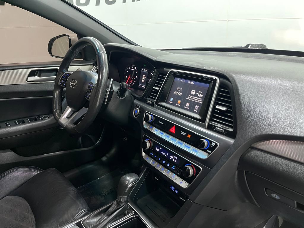 Used 2018 Hyundai Sonata Sport image 19