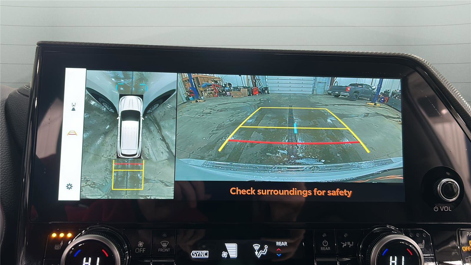 New 2026 Toyota Highlander Platinum image 13