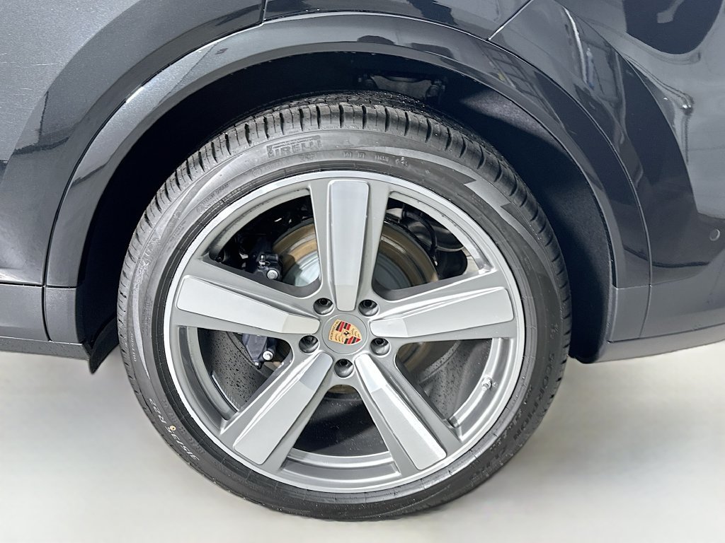 New 2026 Porsche Cayenne AWD/4WD image 34