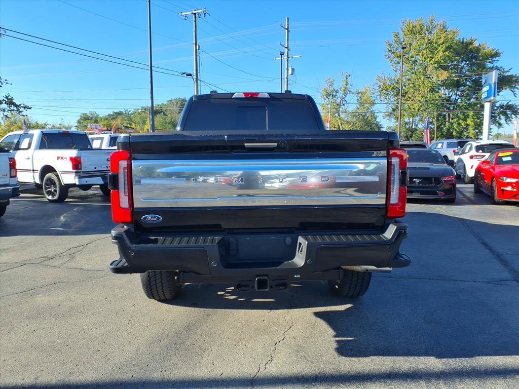 Used 2023 Ford F250 Limited w/ FX4 Off-Road Package image 4