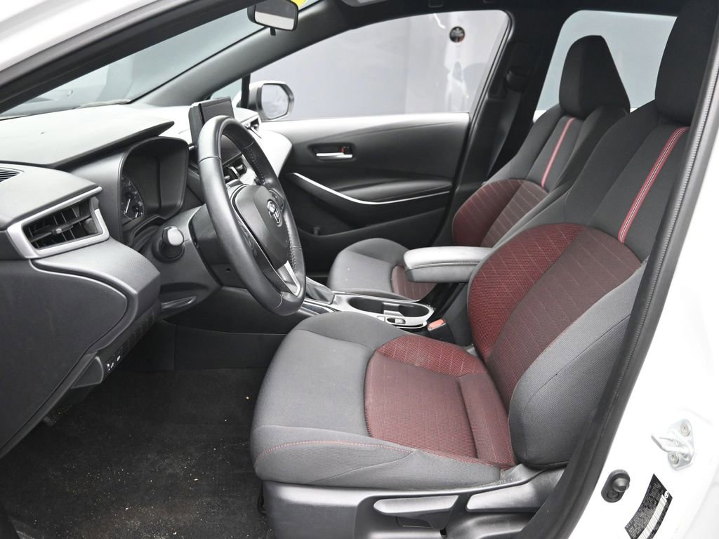 Used 2024 Toyota Corolla SE image 14
