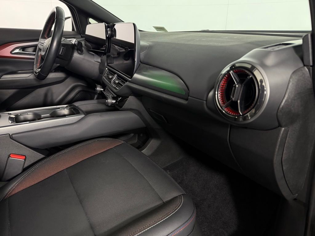 Used 2024 Chevrolet Equinox EV RS image 32